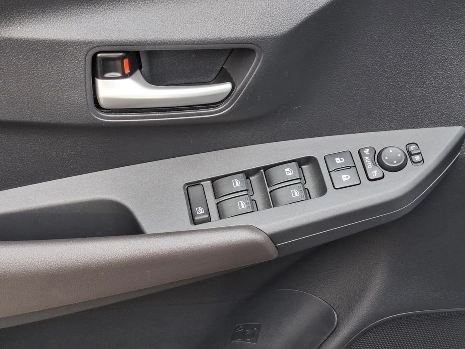 Toyota YARIS E MT 2026 - Imagen 12 de 20