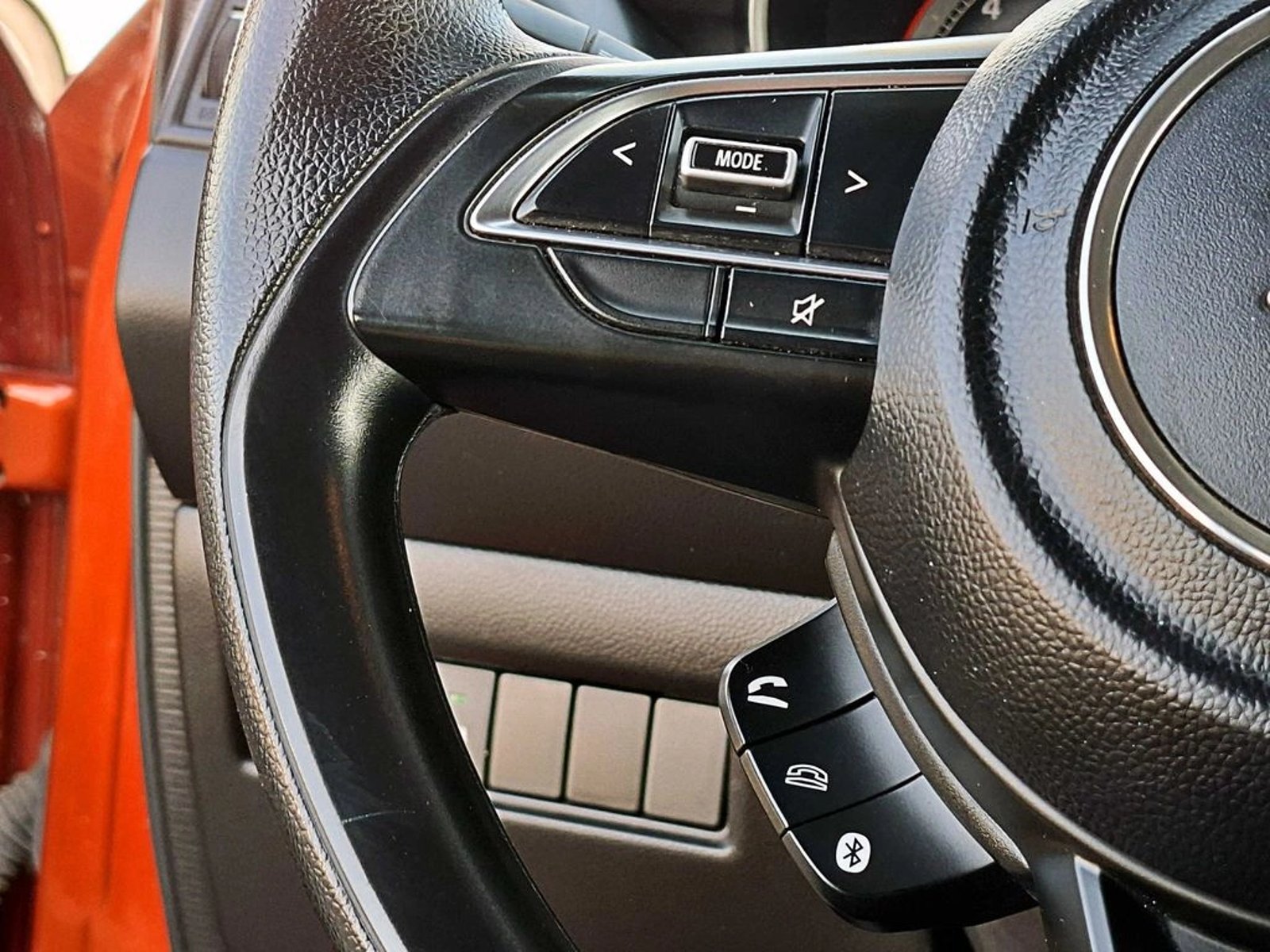 Suzuki SWIFT 1.2 GLX MT 2022 - Imagen 13 de 17