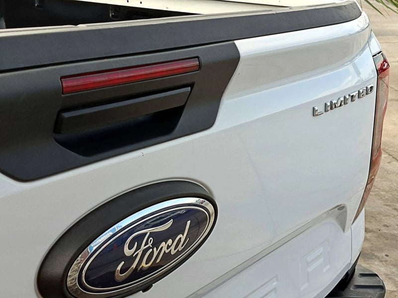 Ford RANGER 3.0 LIMITED AT 4X4 DIESEL 2024 - Imagen 6 de 17