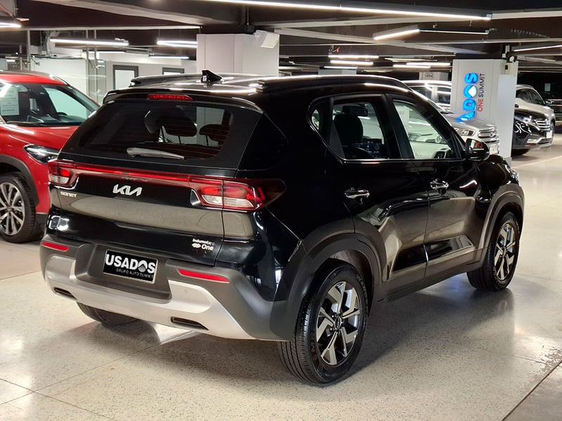 Kia SONET 1.5 EX MT 2024 - Imagen 7 de 20