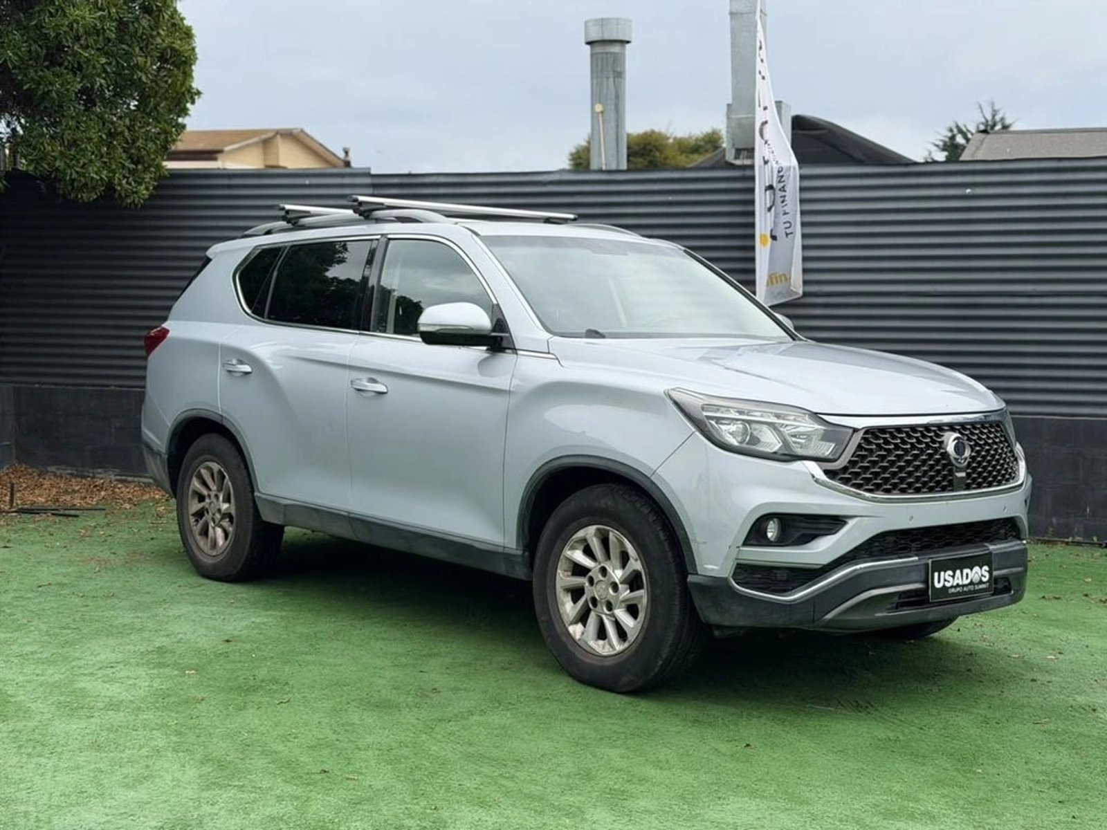 SsangYong REXTON 2.2 DIESEL YRX201 4X2 AT 5P 2020 - Foto 2 de 12