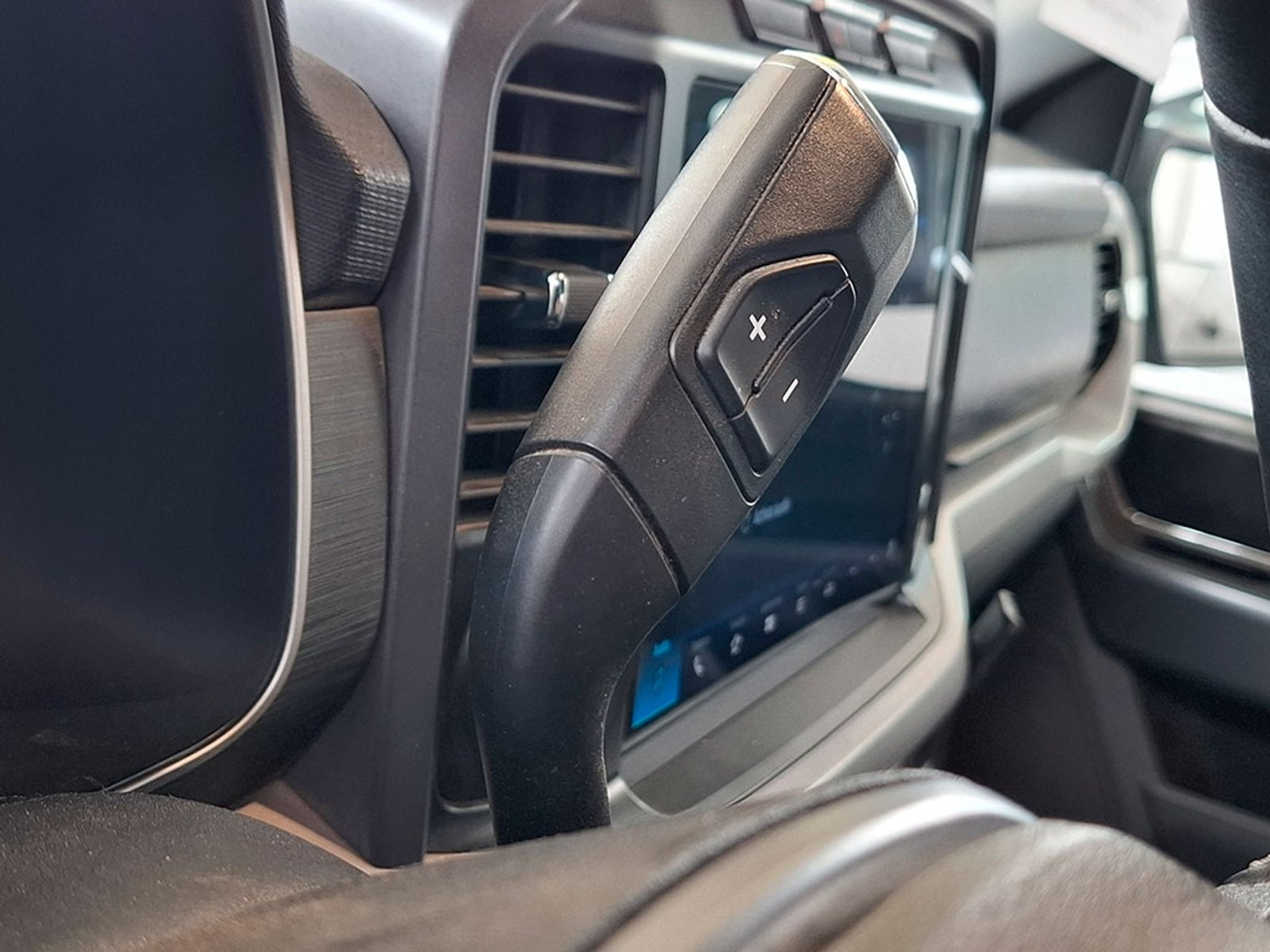 FORD F-150 XLT 4X4 5.0L AUT 2024 - Imagen 14 de 20