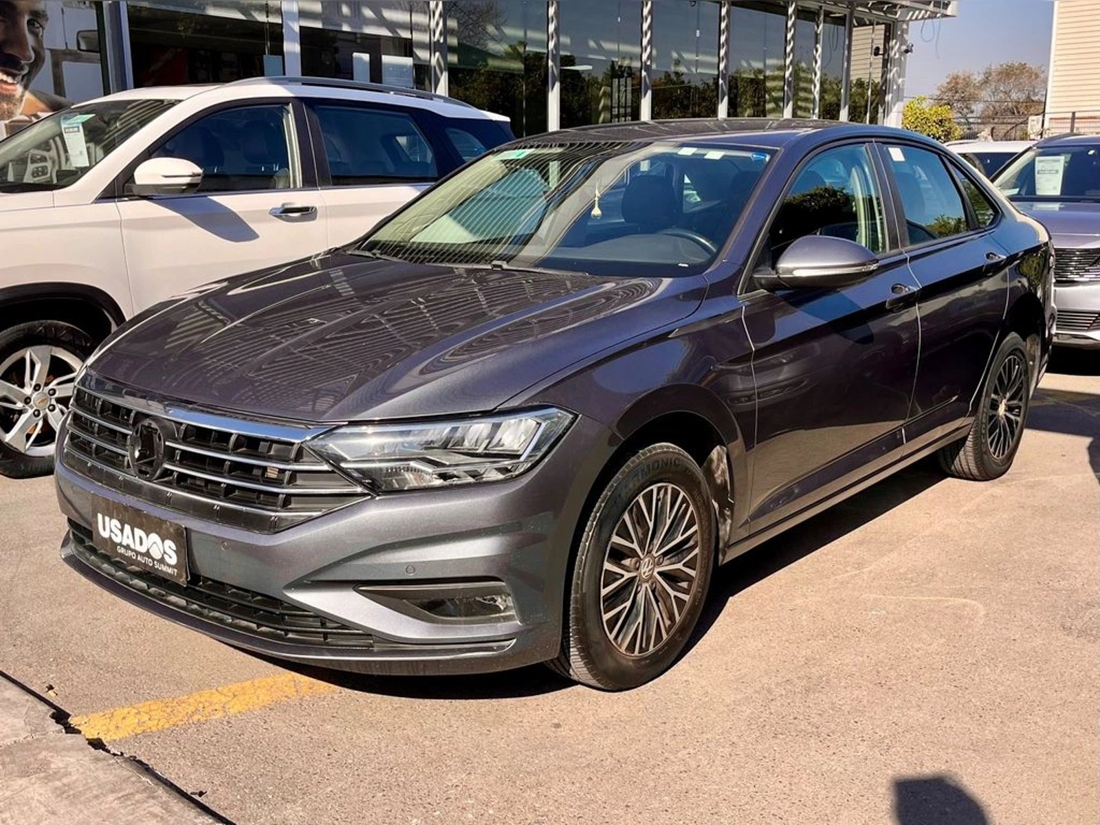 Volkswagen JETTA TRENDLINE 2020 - Foto 2 de 11