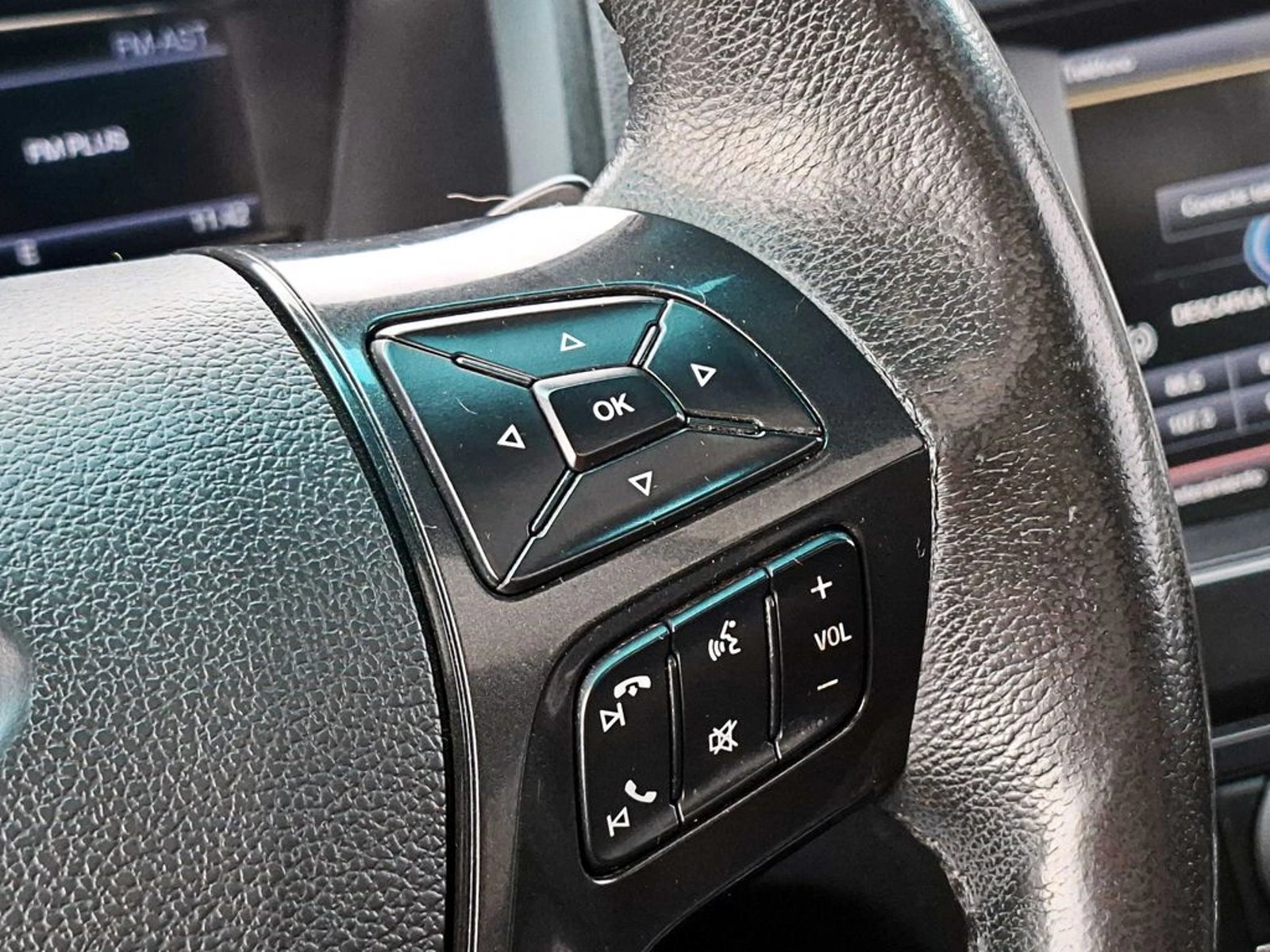 Ford EXPLORER XLT 3.5 4WD AT 2016 - Imagen 14 de 19