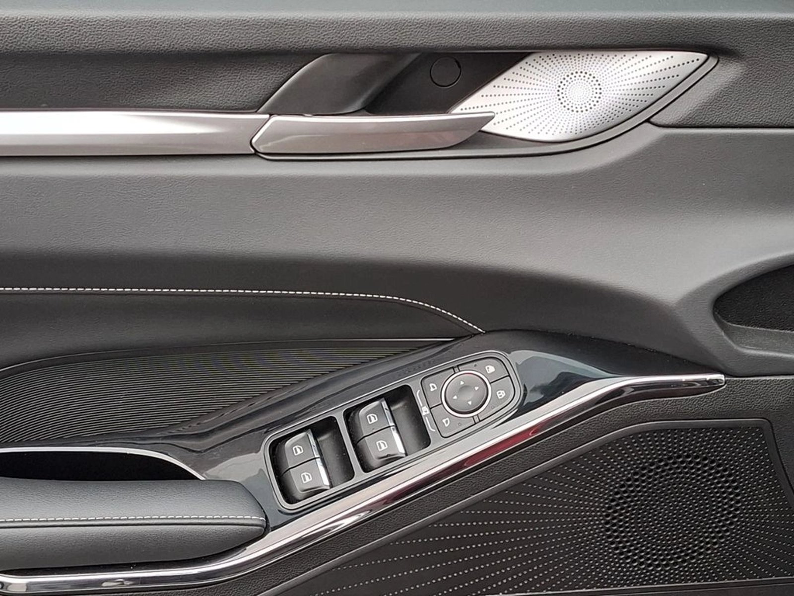 HAVAL H6 2.0 DELUXE 4X2 AT 5P 2025 - Imagen 12 de 20