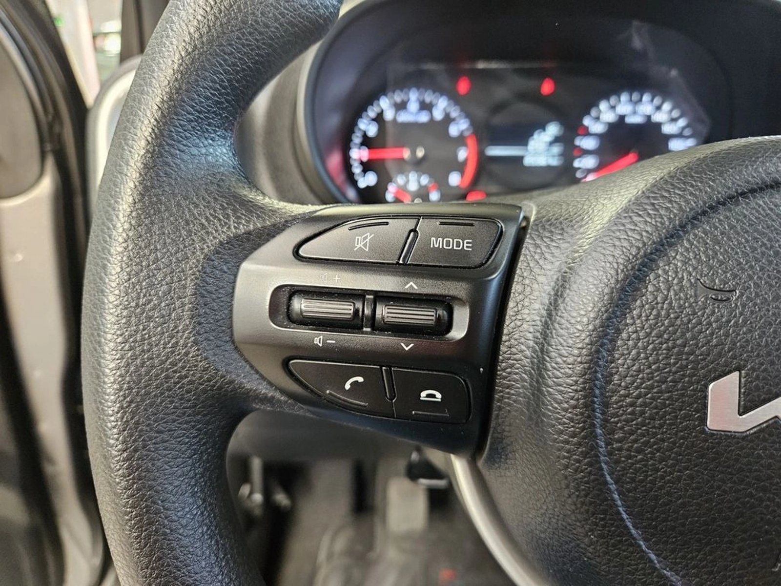 Kia MORNING 1.2 EX FULL SUNROOF MT 2024 - Imagen 16 de 20