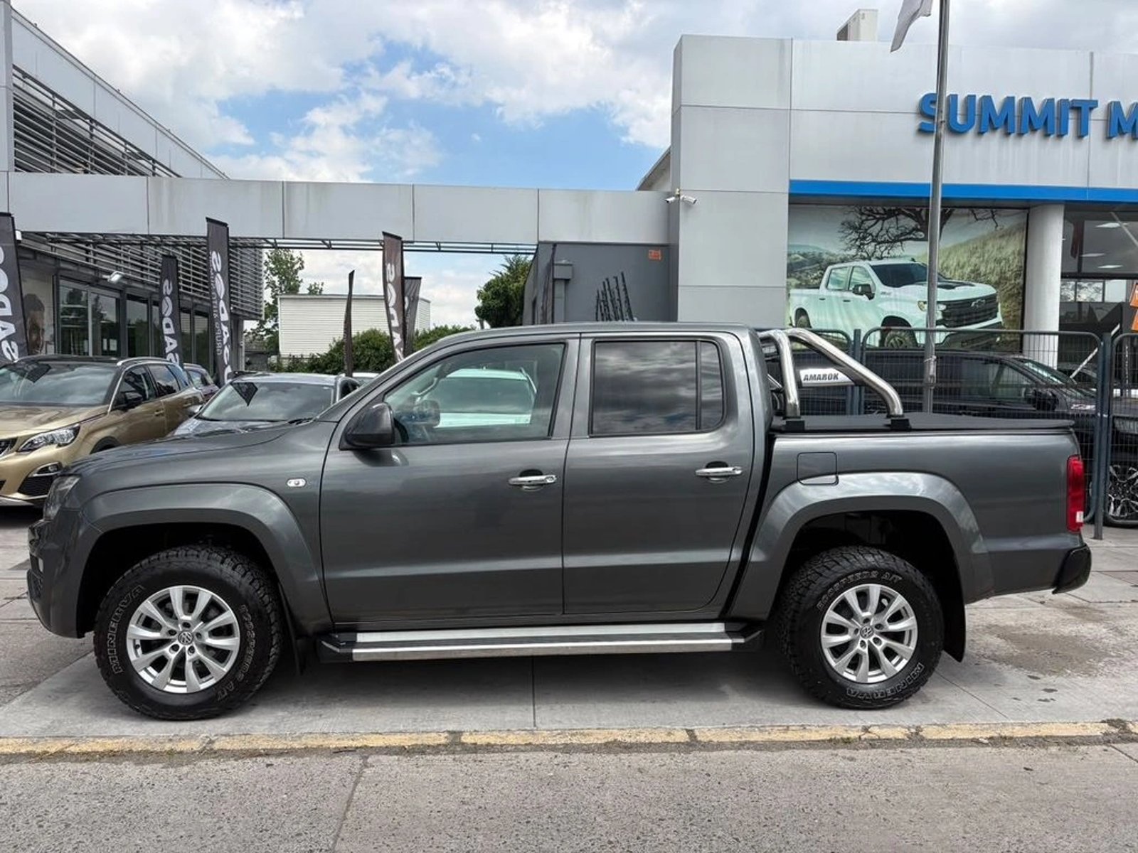 Volkswagen AMAROK 2.0 TRENDLINE DIESEL DOB. CAB. 2WD MT 4P 2020 - Foto 3 de 12