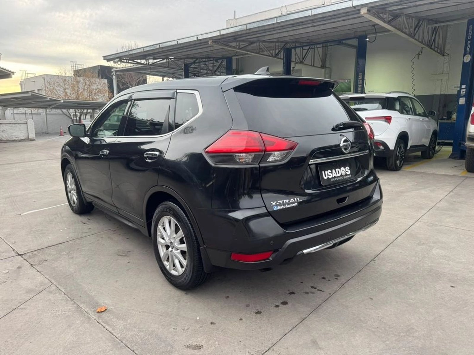 Nissan X-TRAIL 2.5 sense 2018 - Foto 4 de 10