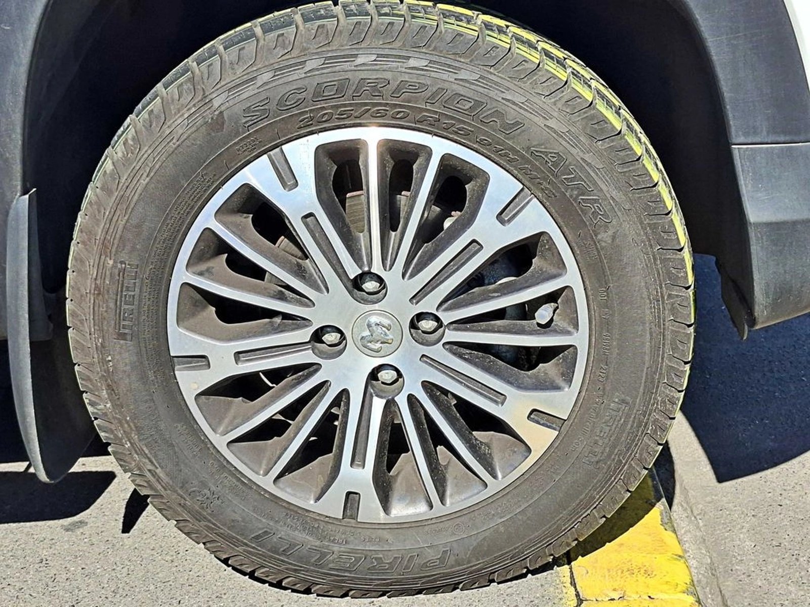 RAM 700 1.3 LONGHORN AUT 2024 - Foto 5 de 19