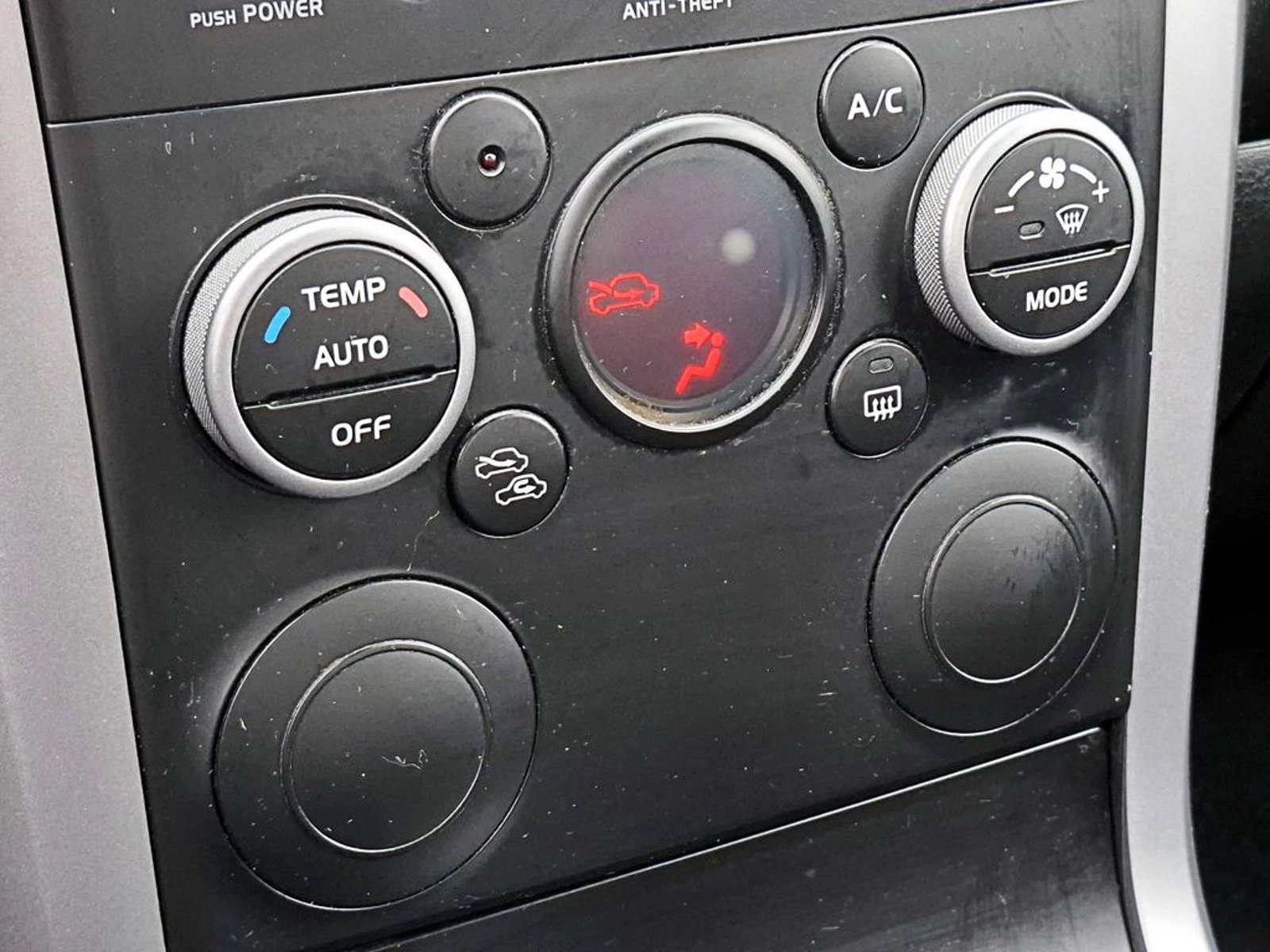 SUZUKI GRAND VITARA 1.6 GLX SPORT MT 4X4 2016 - Imagen 14 de 15