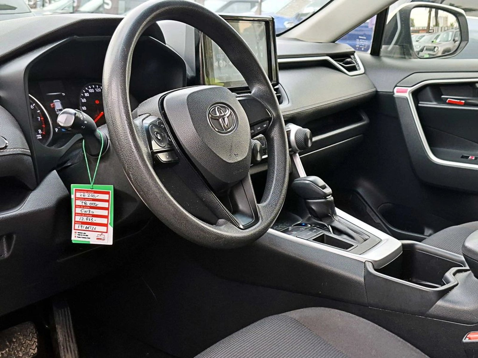 Toyota RAV4 2.0 LE 4X2 CVT AT 5P 2022 - Imagen 8 de 16