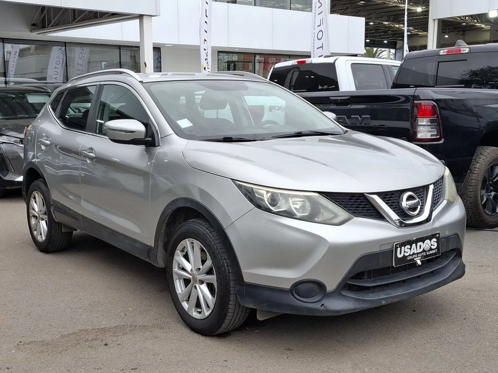 Nissan QASHQAI MT 2.0 2016 - Foto 2 de 20