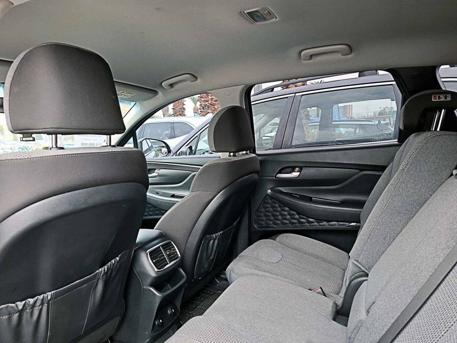 Hyundai SANTA FE 2.4 PLUS 4X2 AT 2021 - Imagen 11 de 18