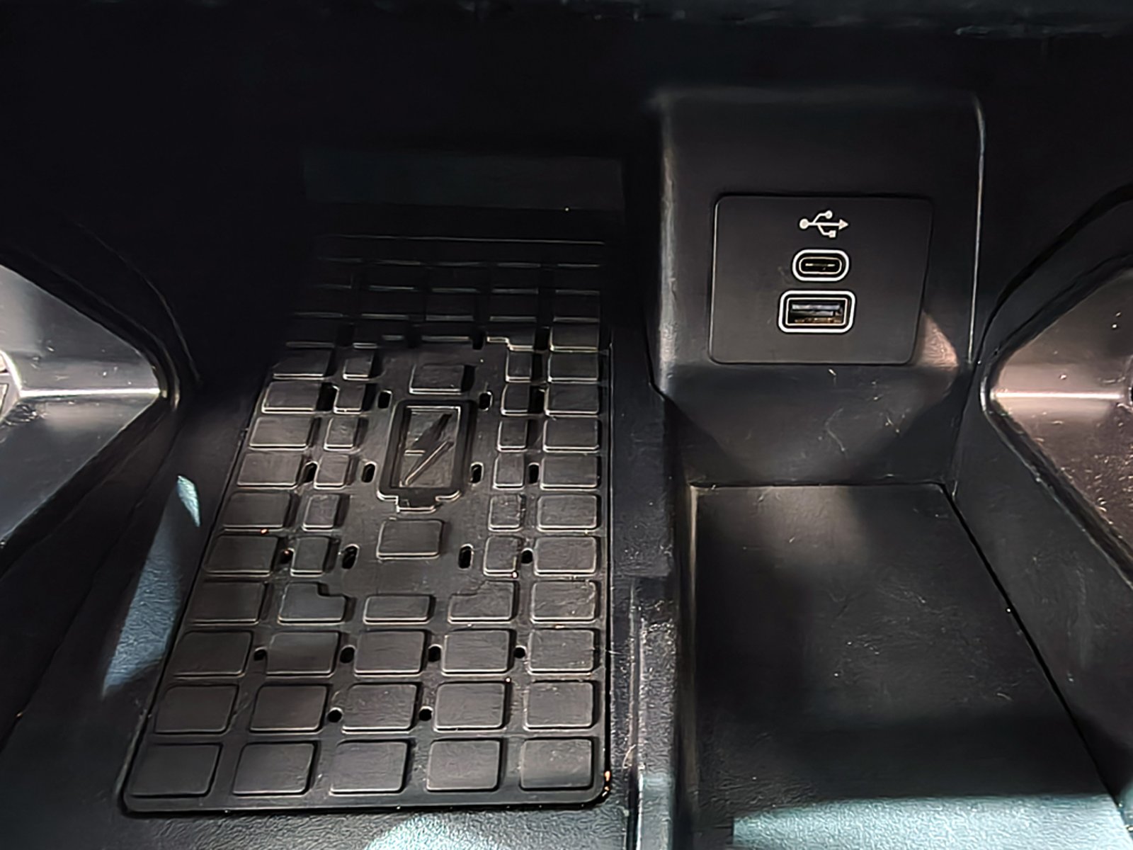 FORD RANGER 3.0 LTD DIESEL 4X4 DOB. CAB. AT 4P 2025 - Imagen 16 de 20