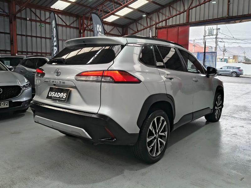 Toyota COROLLA CROSS 2.0 SG AT 2023 - Imagen 8 de 20