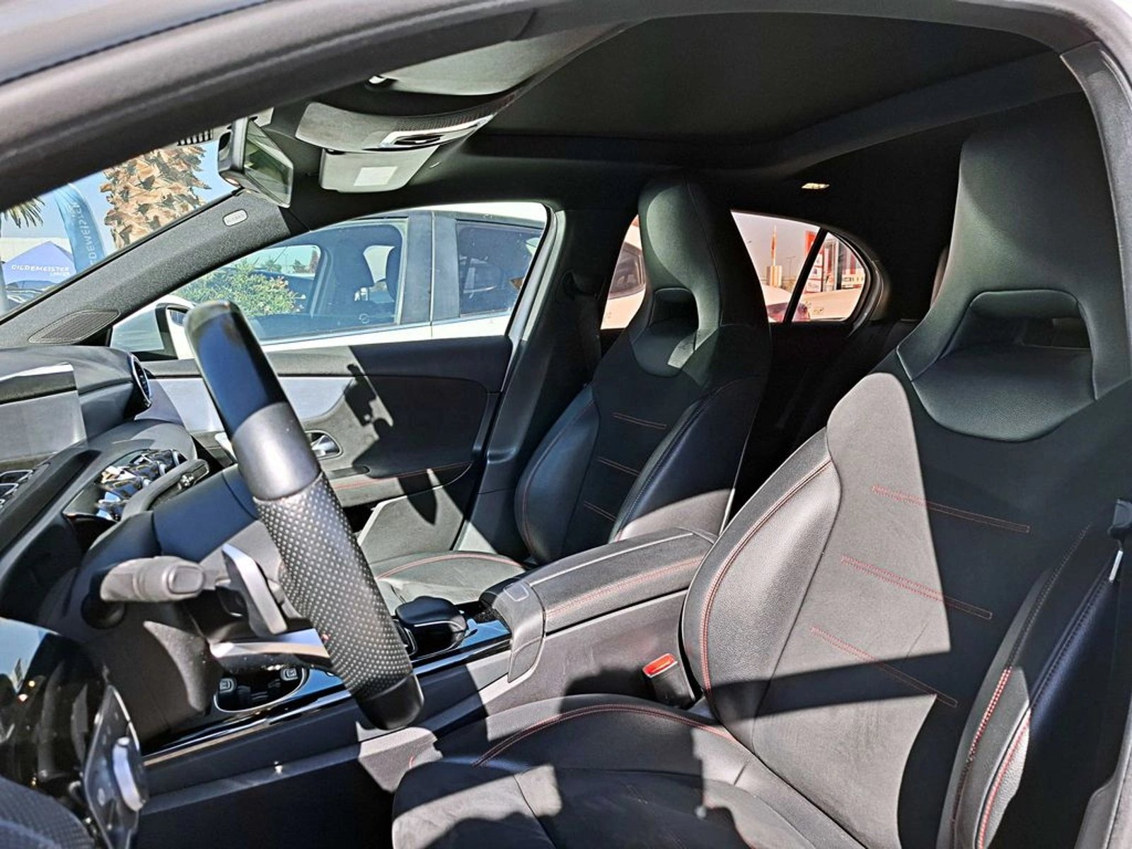 MERCEDES-BENZ A 250 2.0 SPORT AT 2019 - Imagen 11 de 18