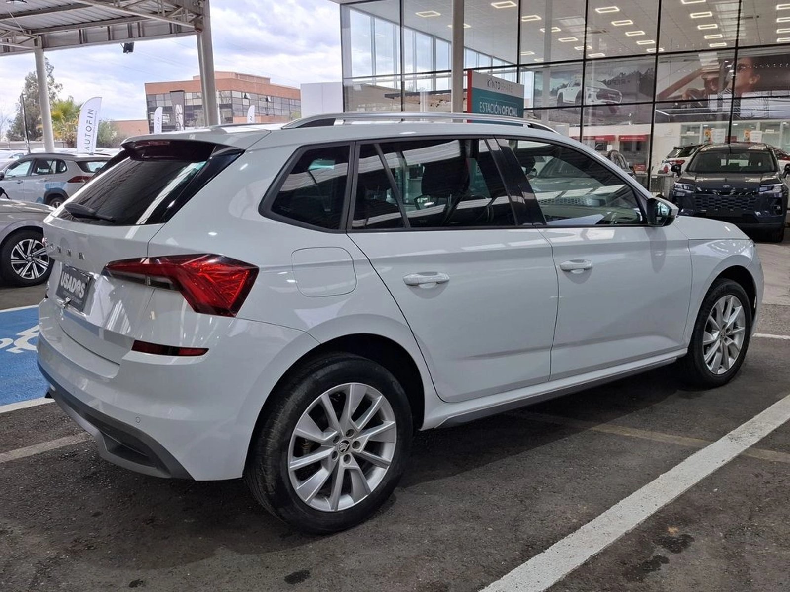 Skoda KAMIQ 1.5 TSI STYLE 4X2 AT 5P 2022 - Imagen 9 de 20