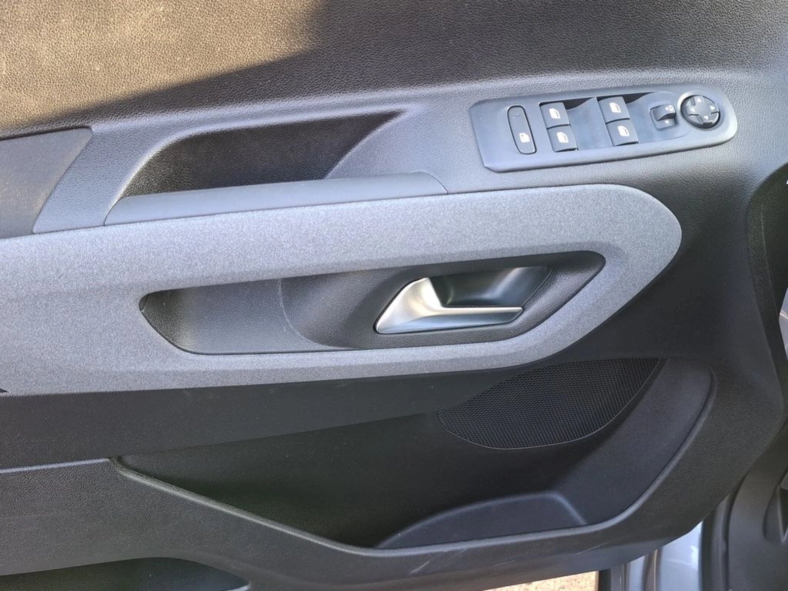 Peugeot RIFTER ALLURE 4X2 1.5 AUT 2026 - Imagen 10 de 20