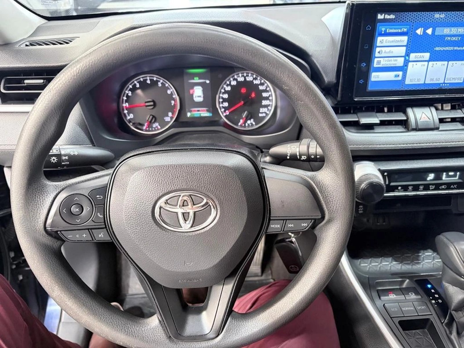 TOYOTA RAV4 2.0 LE 4X2 CVT AT 5P 2024 - Imagen 12 de 16