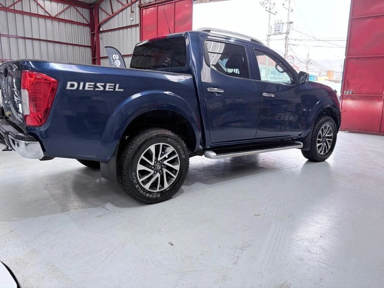 NISSAN NP300 2.3 XGEAR DIESEL 4WD DOB.CAB. AT 4P 2019 - Imagen 6 de 14