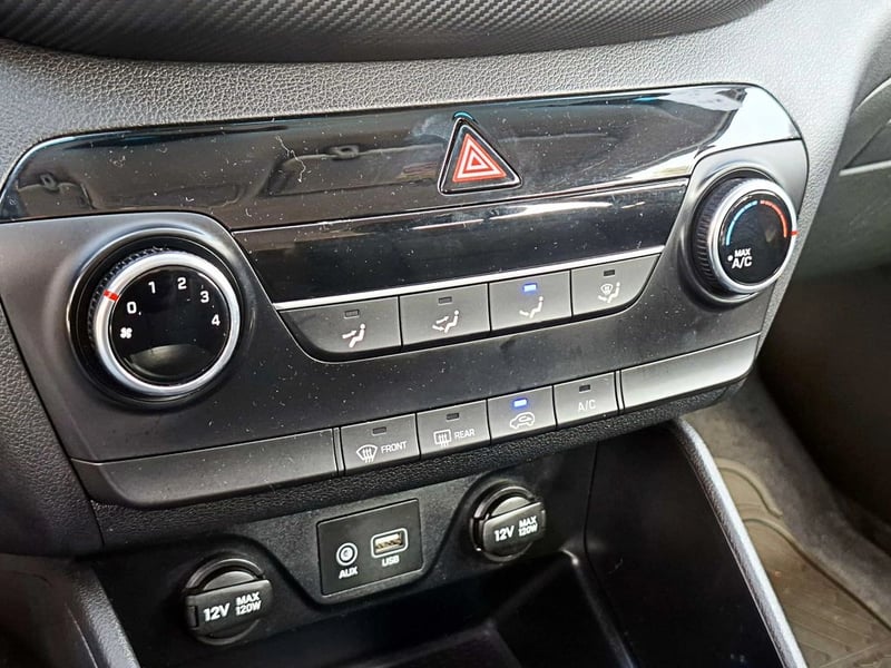 Hyundai TUCSON TL 2.0 AUT 2021 - Imagen 17 de 18