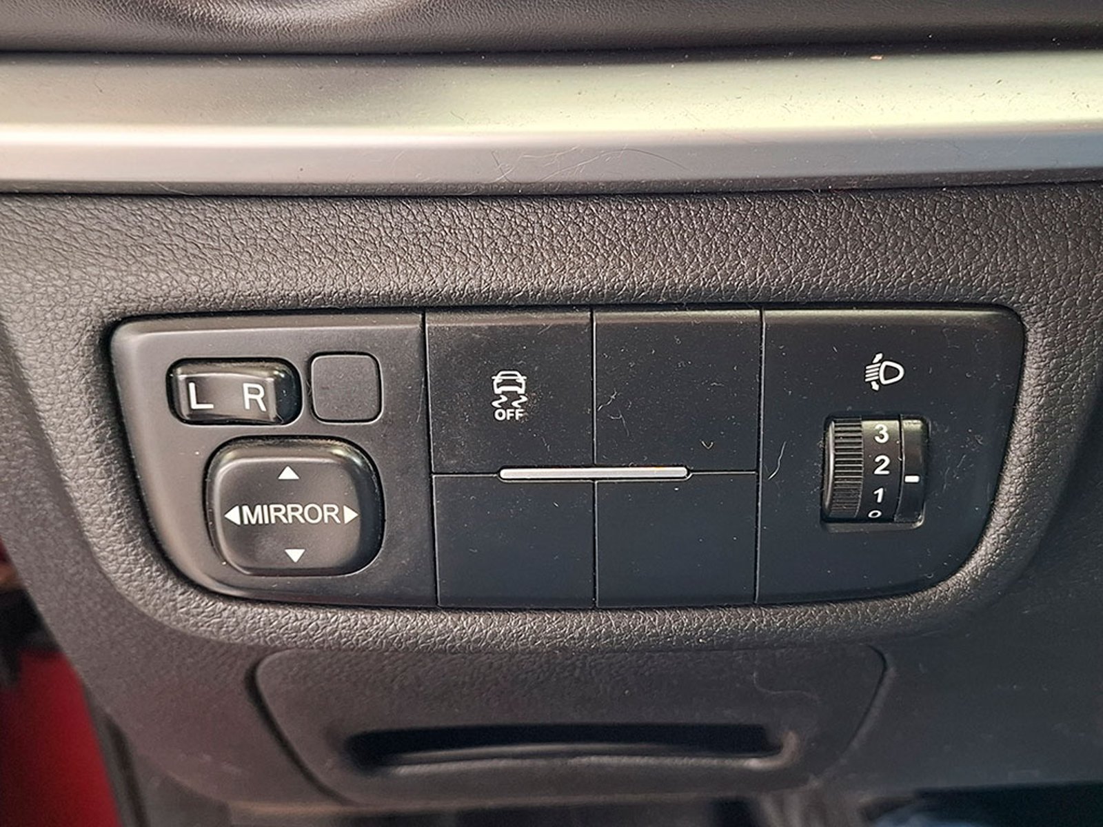 DFSK SUV 500 COMFORT 1.5 MT 2022 - Imagen 18 de 20