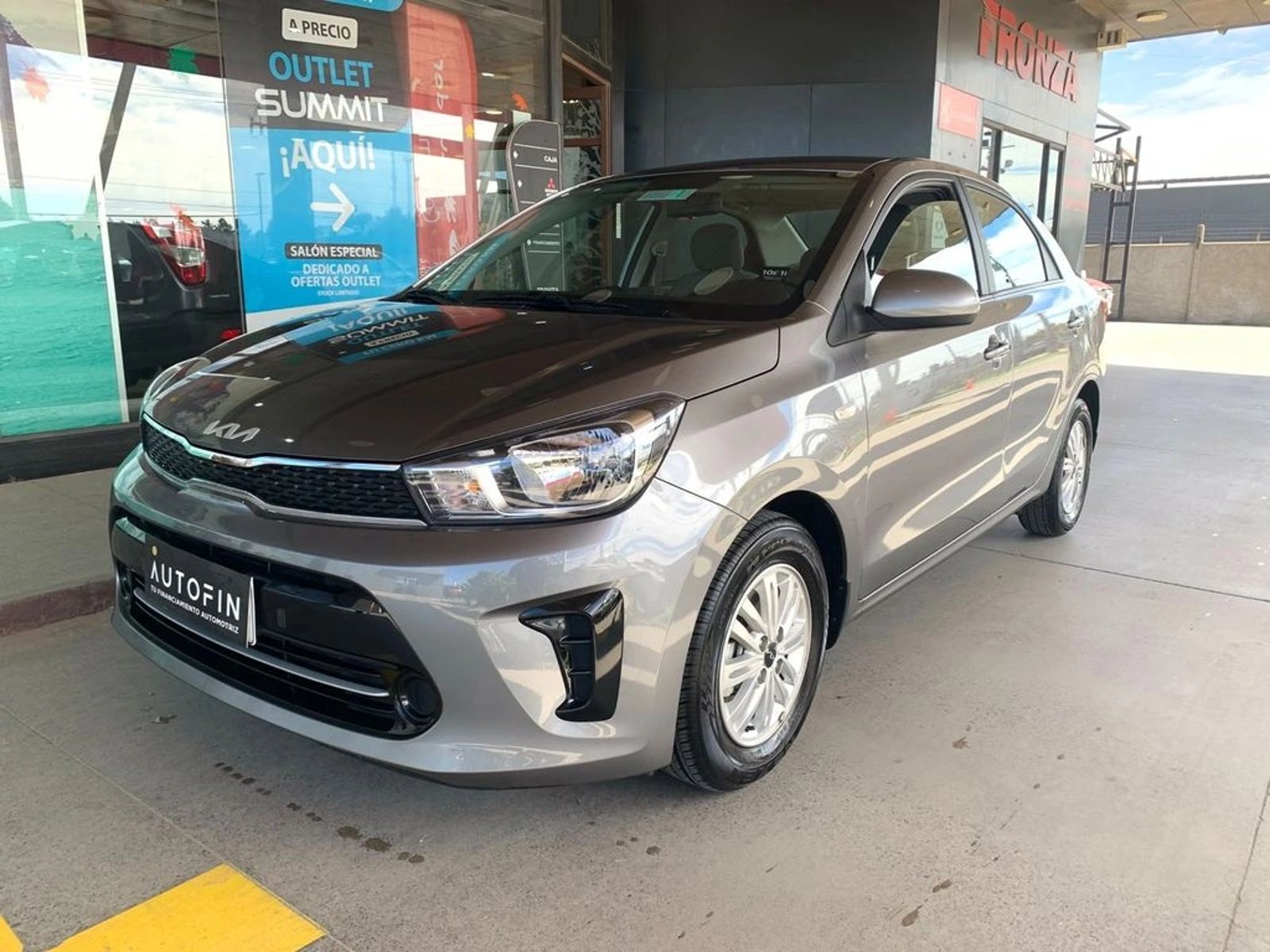 Kia SOLUTO LX 1.4 2026 - Foto 3 de 10