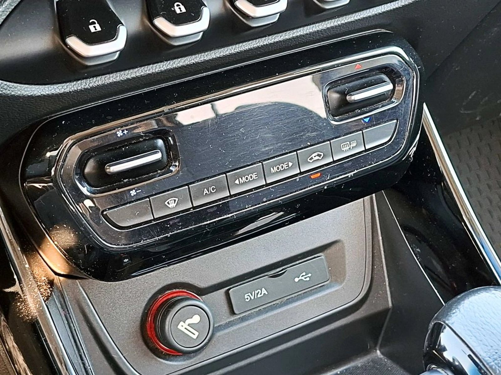 Chevrolet CAPTIVA 1.5T PREMIER CVT AT 2021 - Imagen 17 de 18