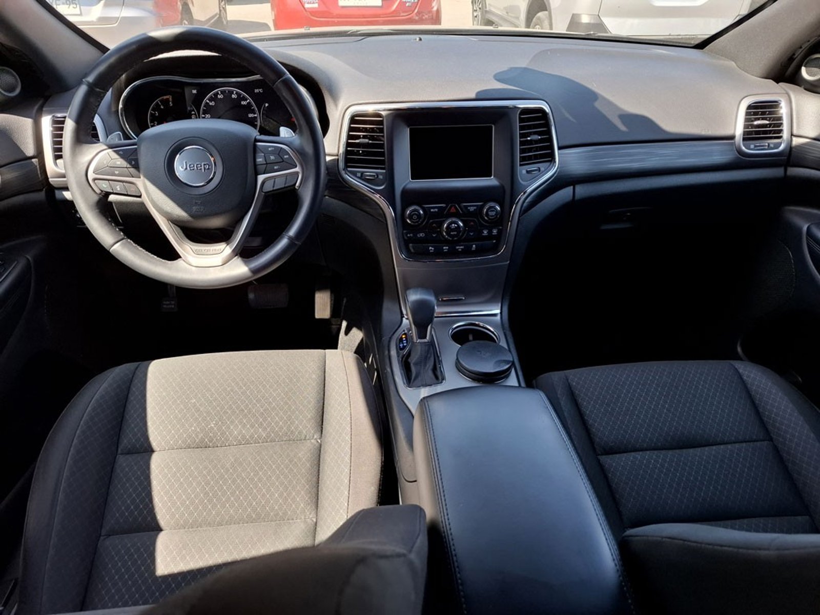 JEEP GRAND CHEROKEE 3.0 LAREDO TD DIESEL 4X4 AT 5P 2020 - Imagen 13 de 20