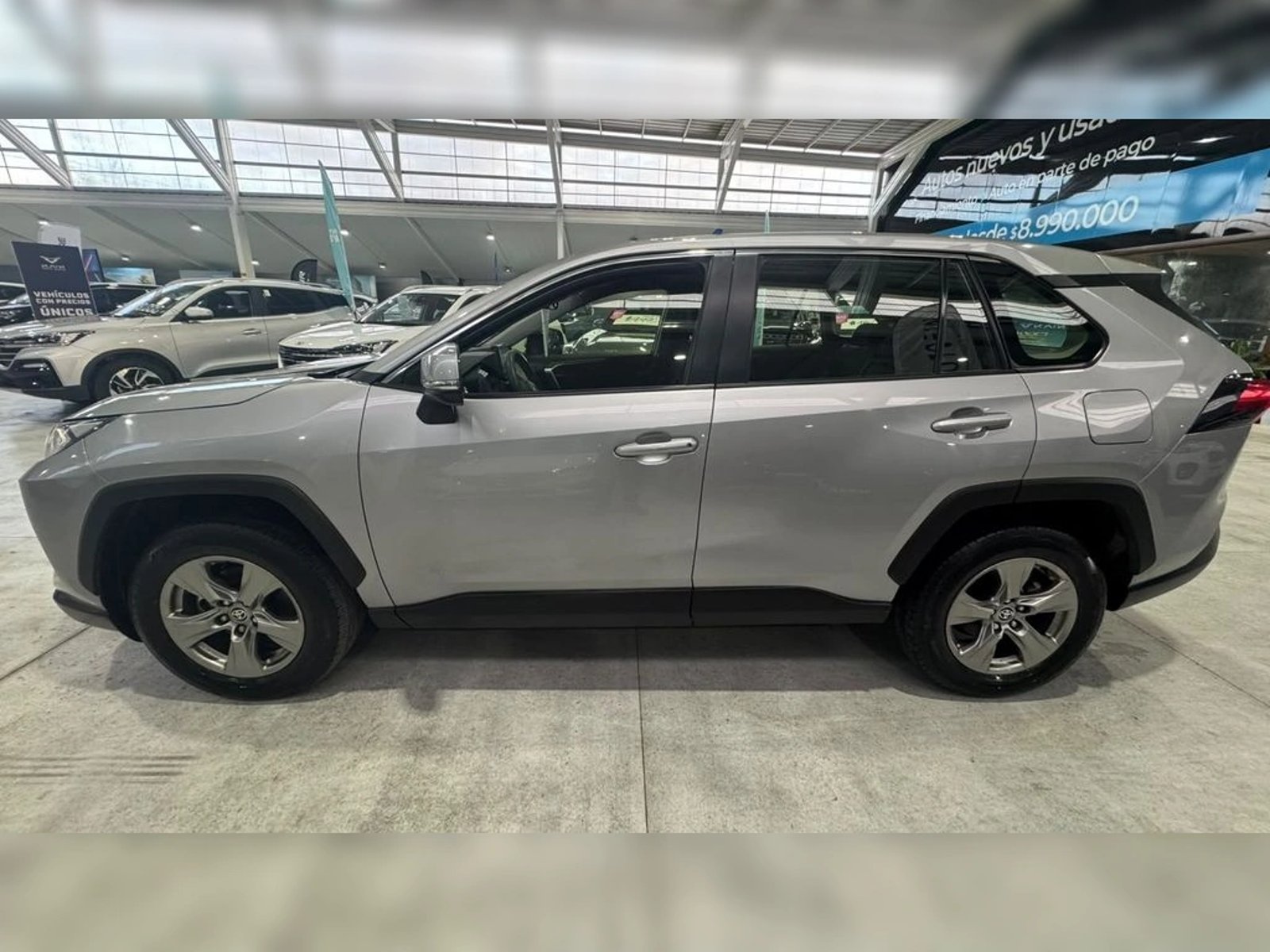 Toyota RAV4 NEW RAV 4 LE MT6 2023 - Imagen 4 de 13