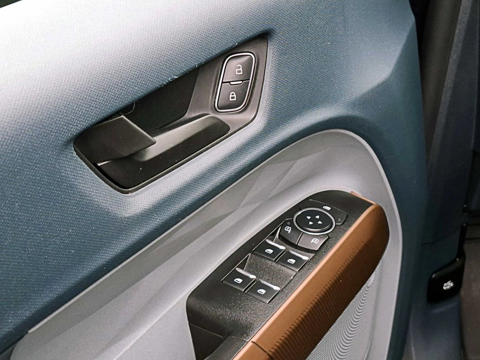 Ford MAVERICK LARIAT 2.0 4X4 AUT 2024 - Imagen 9 de 18