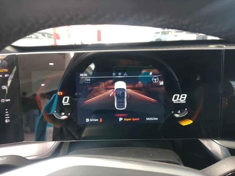 MG ONE 1.5 DLX AT 2024 - Imagen 18 de 20