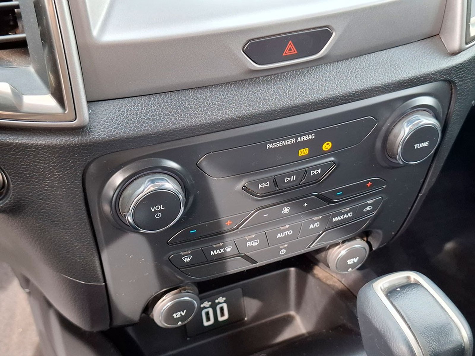 Ford RANGER LIMITED 3.2 4X4 DIESEL AT 4P 2023 - Imagen 17 de 20