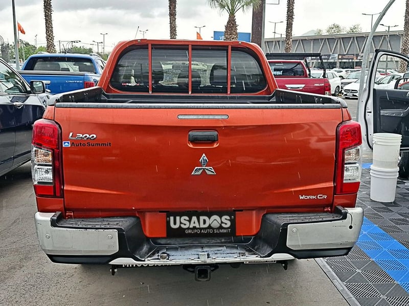Mitsubishi L200 2.4 TD WORK CR WF MT 4X2 DIESEL 2022 - Imagen 6 de 14