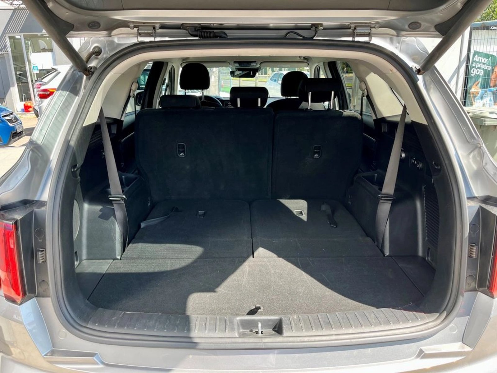KIA SORENTO EX FULL 2023 - Imagen 6 de 15