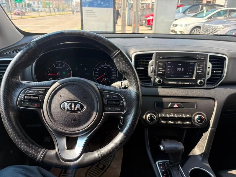 Kia SPORTAGE LX 2.0 AUT 2018 - Imagen 7 de 10