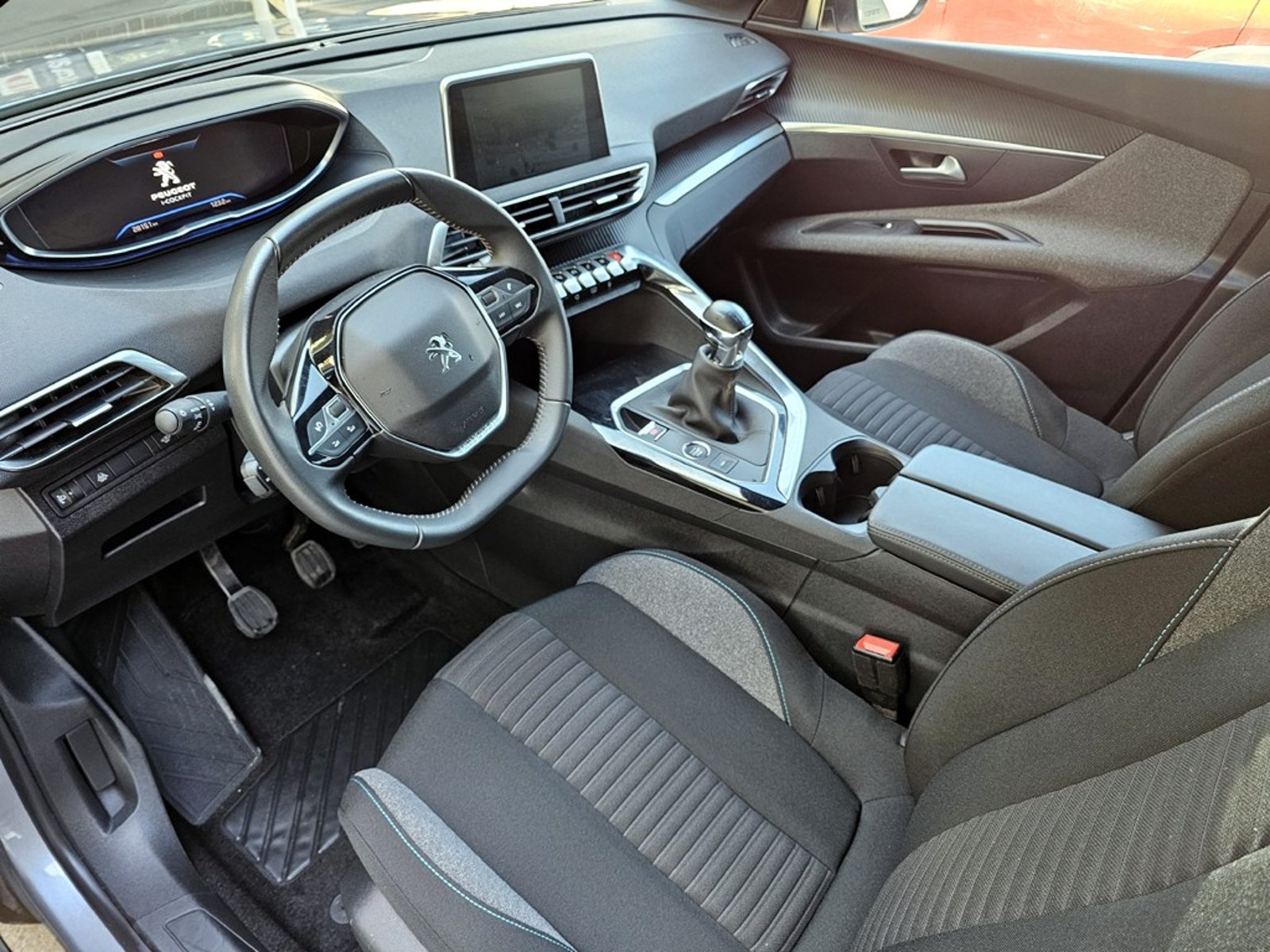 PEUGEOT 3008 1.2L PURETECH 2025 - Imagen 13 de 20