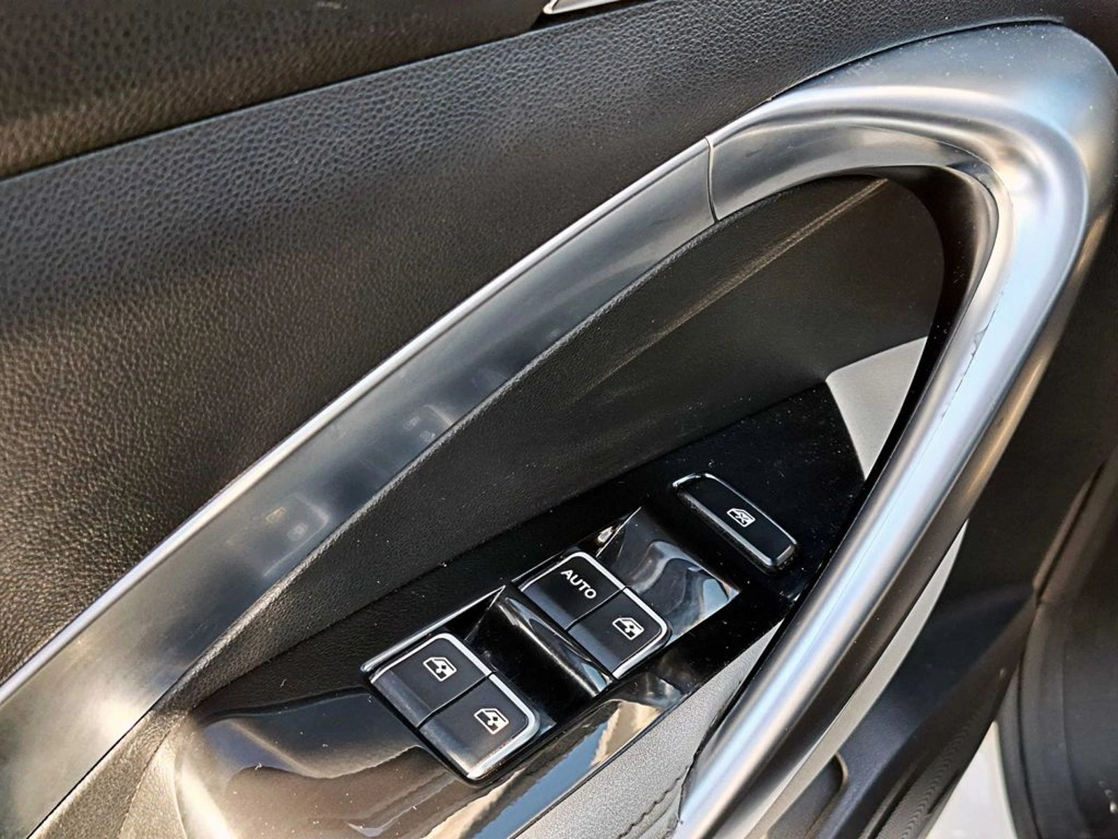 Chevrolet CAPTIVA 1.5T PREMIER CVT AT 2021 - Imagen 9 de 18