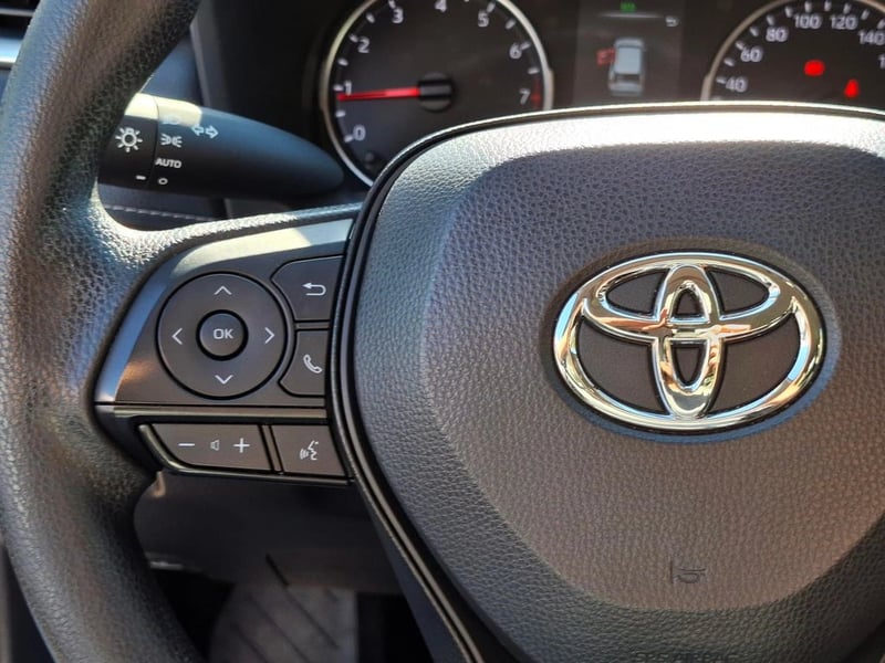 Toyota RAV4 4X2 2.0 LE AUT 2025 - Imagen 10 de 20