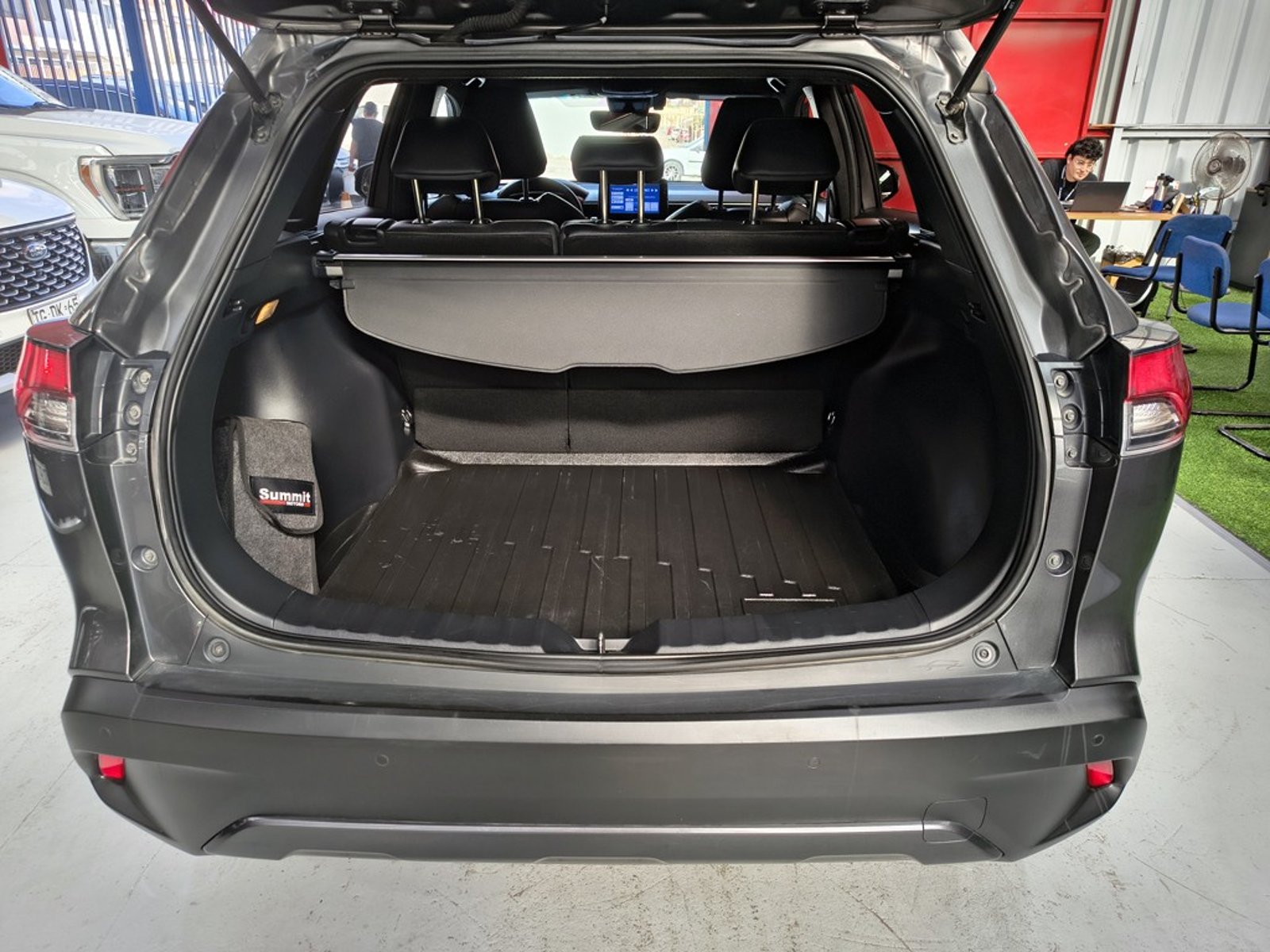 Toyota COROLLA CROSS 1.8 XEI HYBRID 2023 - Imagen 20 de 20