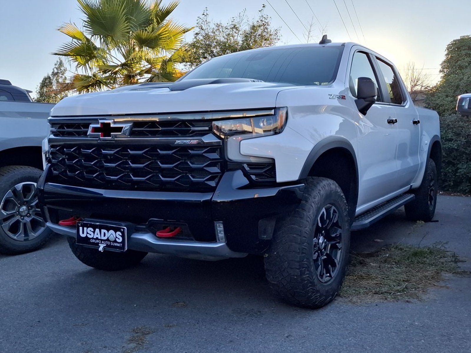Chevrolet SILVERADO ZR2 6.2 CC AT 4X4 2023 - Foto 2 de 20