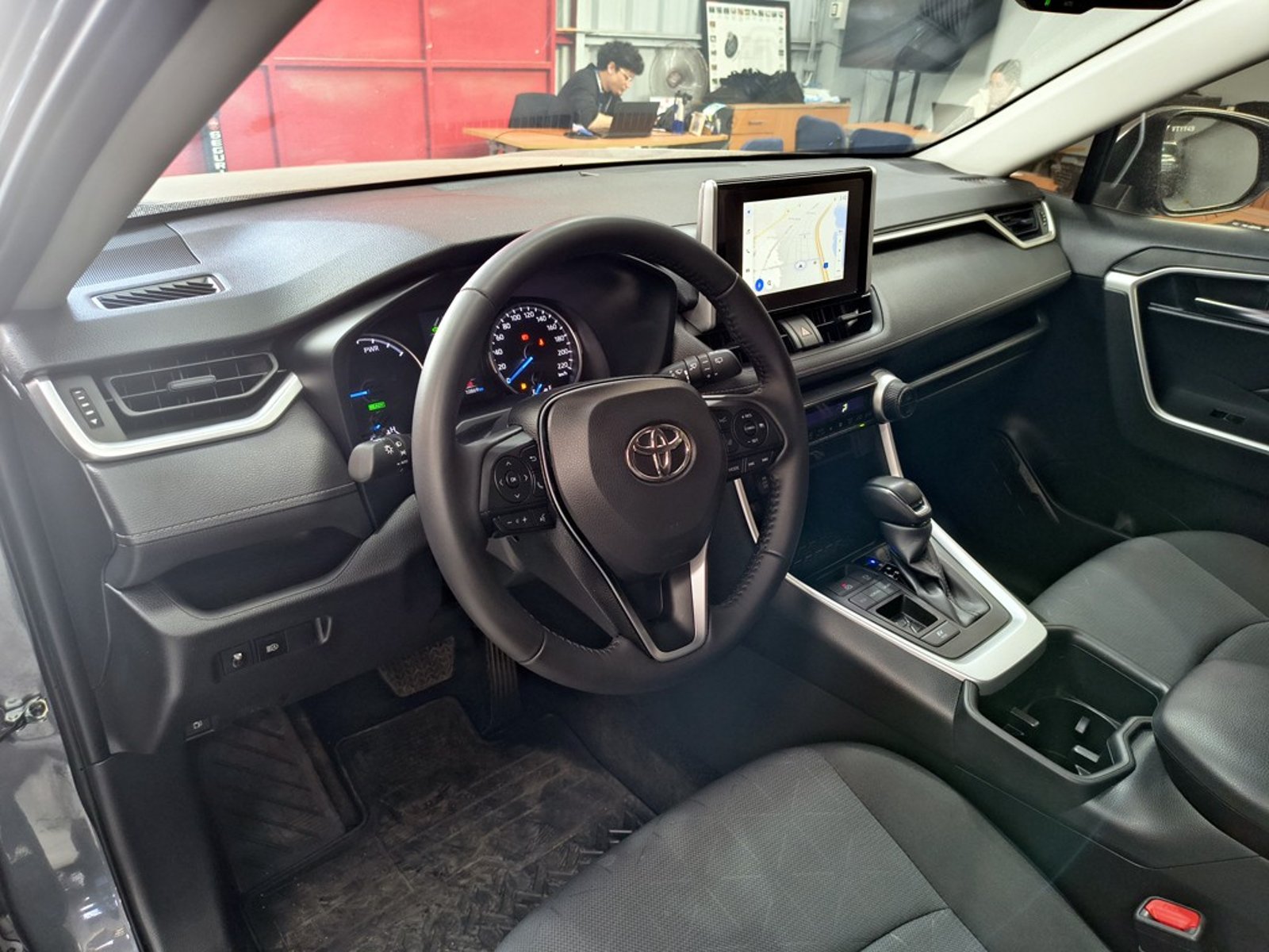 Toyota RAV4 HEV 2.5 AUT 2026 - Imagen 13 de 20