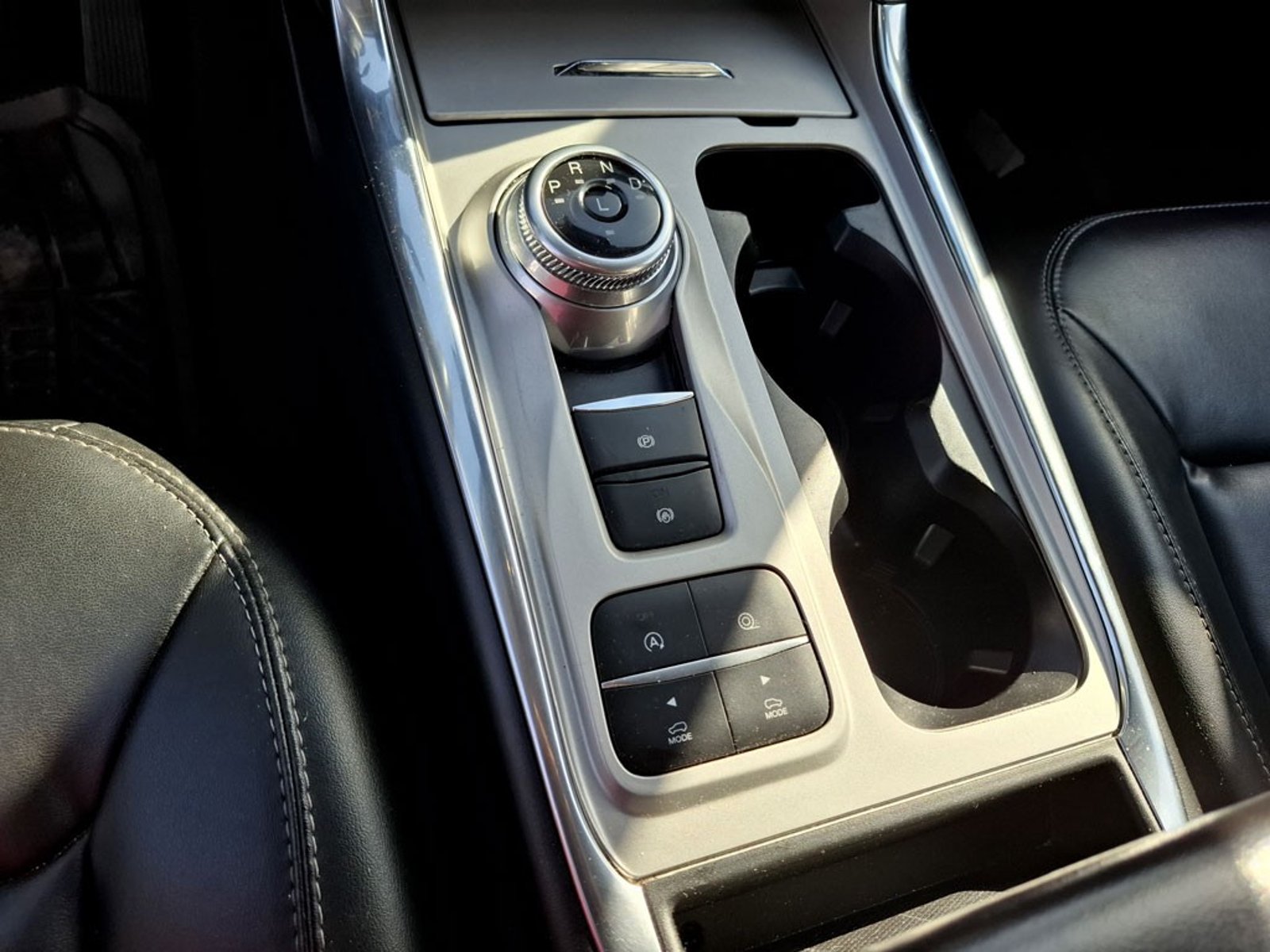 FORD EXPLORER XLT 2.3 AUT 2022 - Imagen 15 de 20