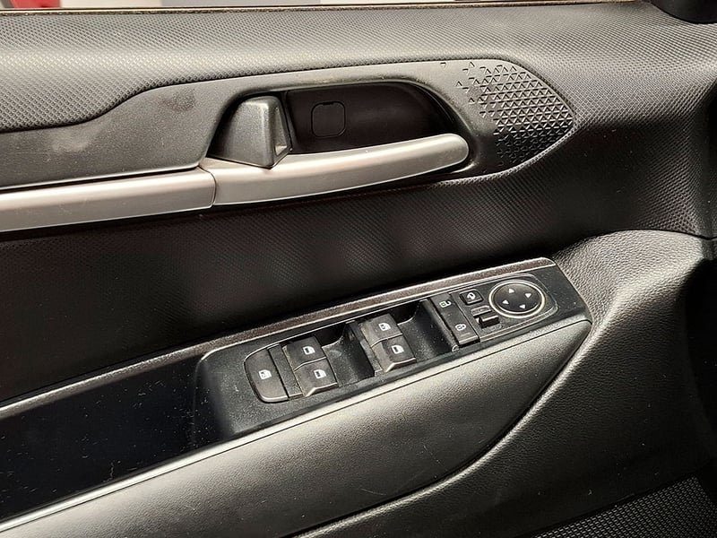 Kia SONET 1.5 EX MT 2024 - Imagen 19 de 20