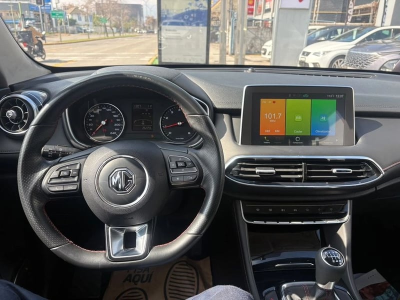 MG HS 1.5T COMFORT 2WD MT 5P 2023 - Imagen 7 de 11