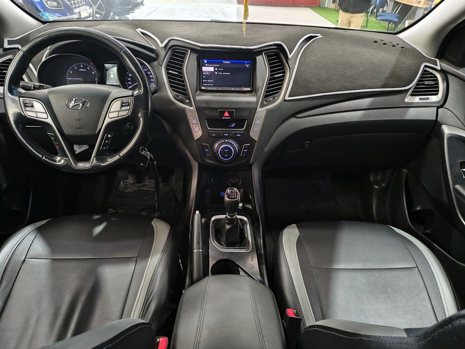 HYUNDAI SANTA FE 2.4 GLS 2018 - Imagen 17 de 20