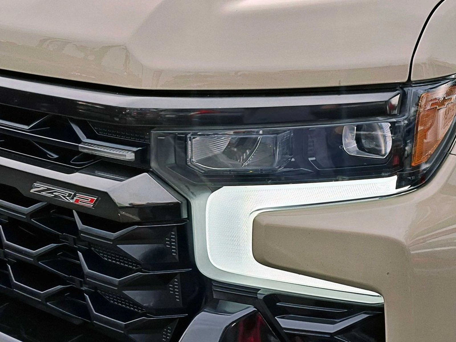 Chevrolet SILVERADO ZR2 6.2 4X4 AT 2023 - Foto 5 de 20