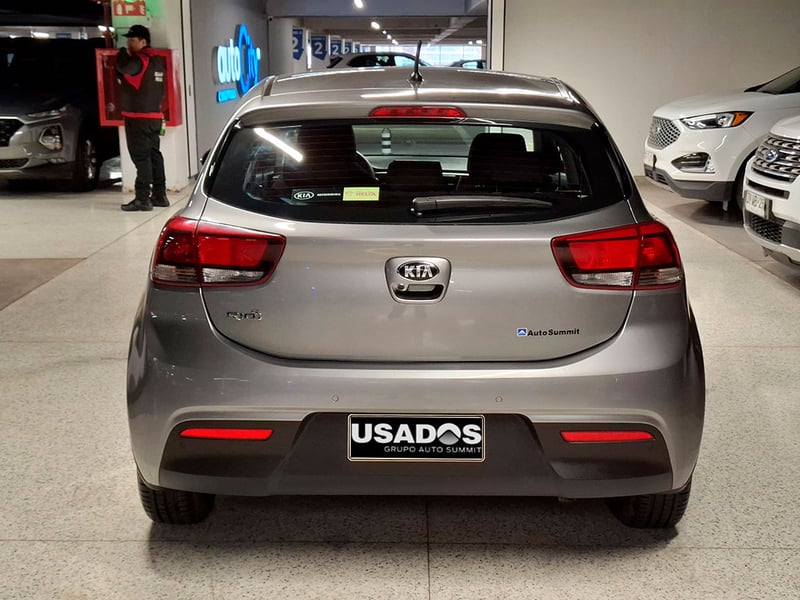 Kia RIO 5 1.4L AT 2021 - Imagen 6 de 20