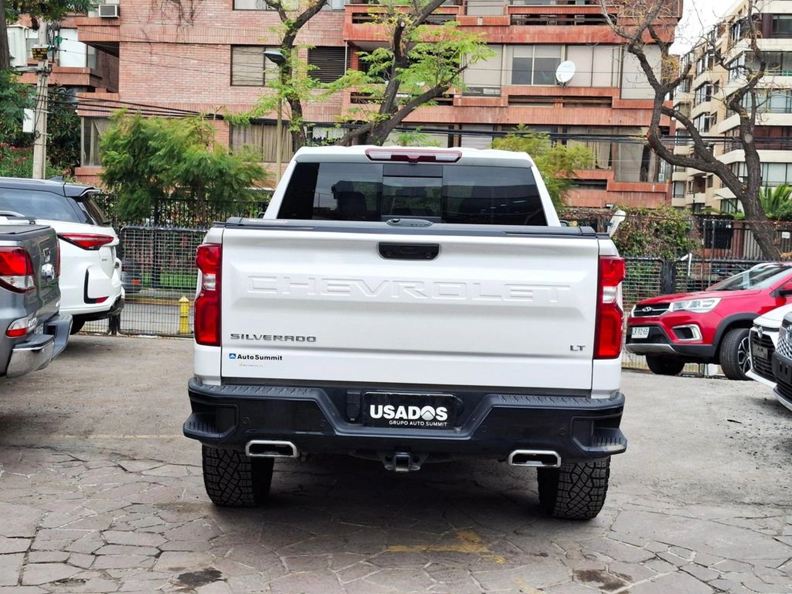 CHEVROLET SILVERADO 5.3 LT R TRAIL BOSS Z71 4X4 AT 4P 2025 - Imagen 8 de 20