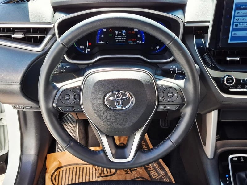 Toyota COROLLA CROSS 1.8 SEG HYBRID 4X2 CVT AT 5P 2022 - Imagen 16 de 20